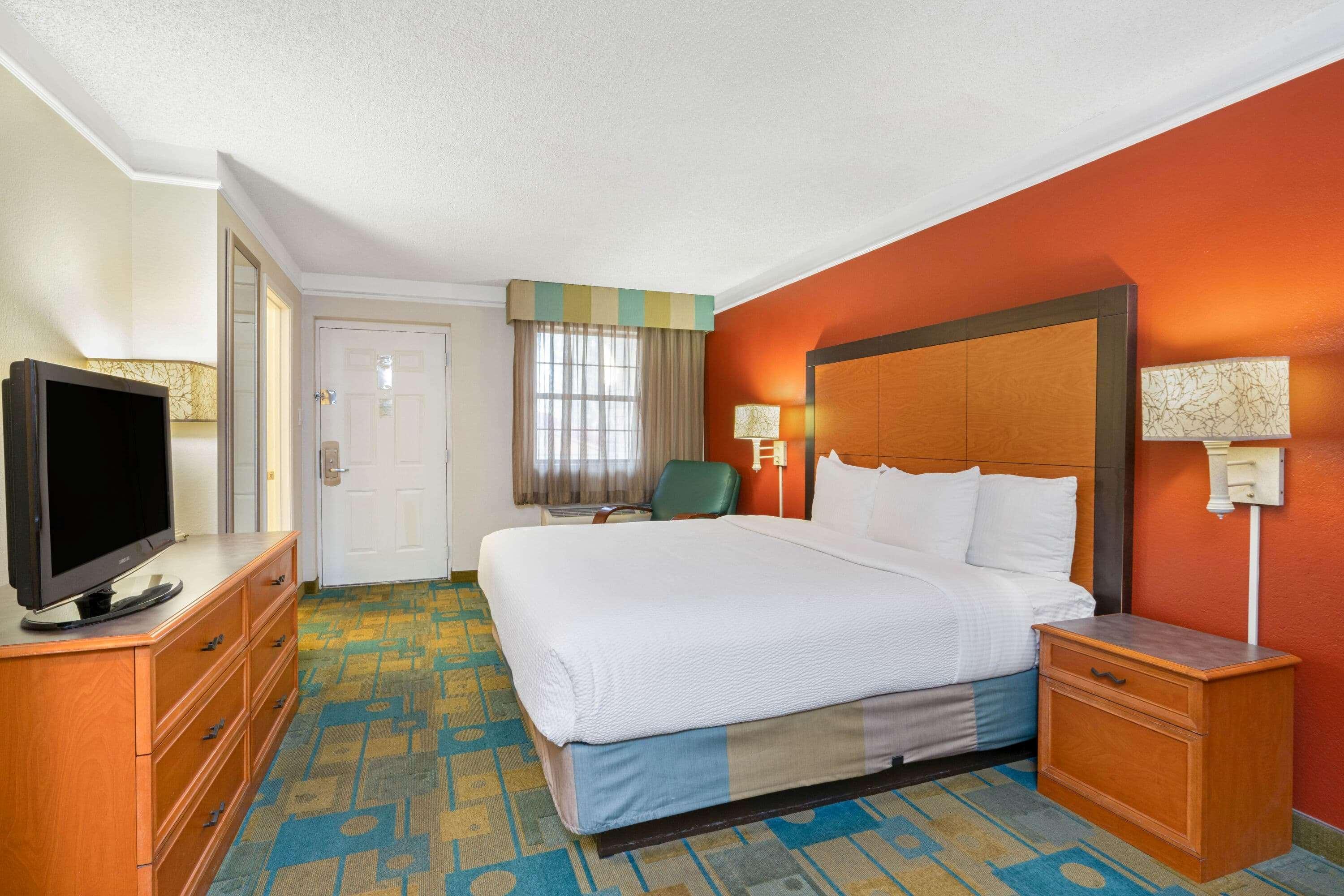 La Quinta Inn By Wyndham Phoenix Sky Harbor Airport Tempe Esterno foto