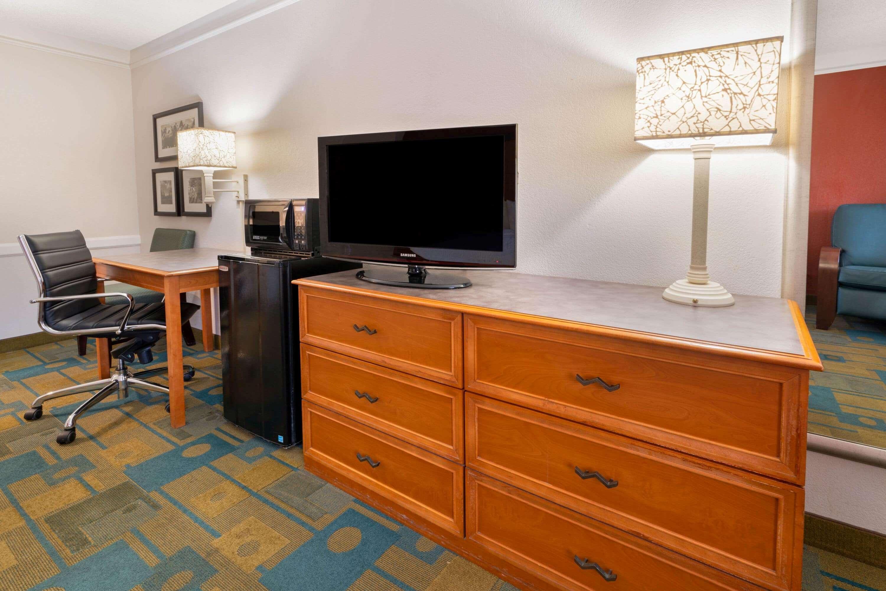 La Quinta Inn By Wyndham Phoenix Sky Harbor Airport Tempe Esterno foto