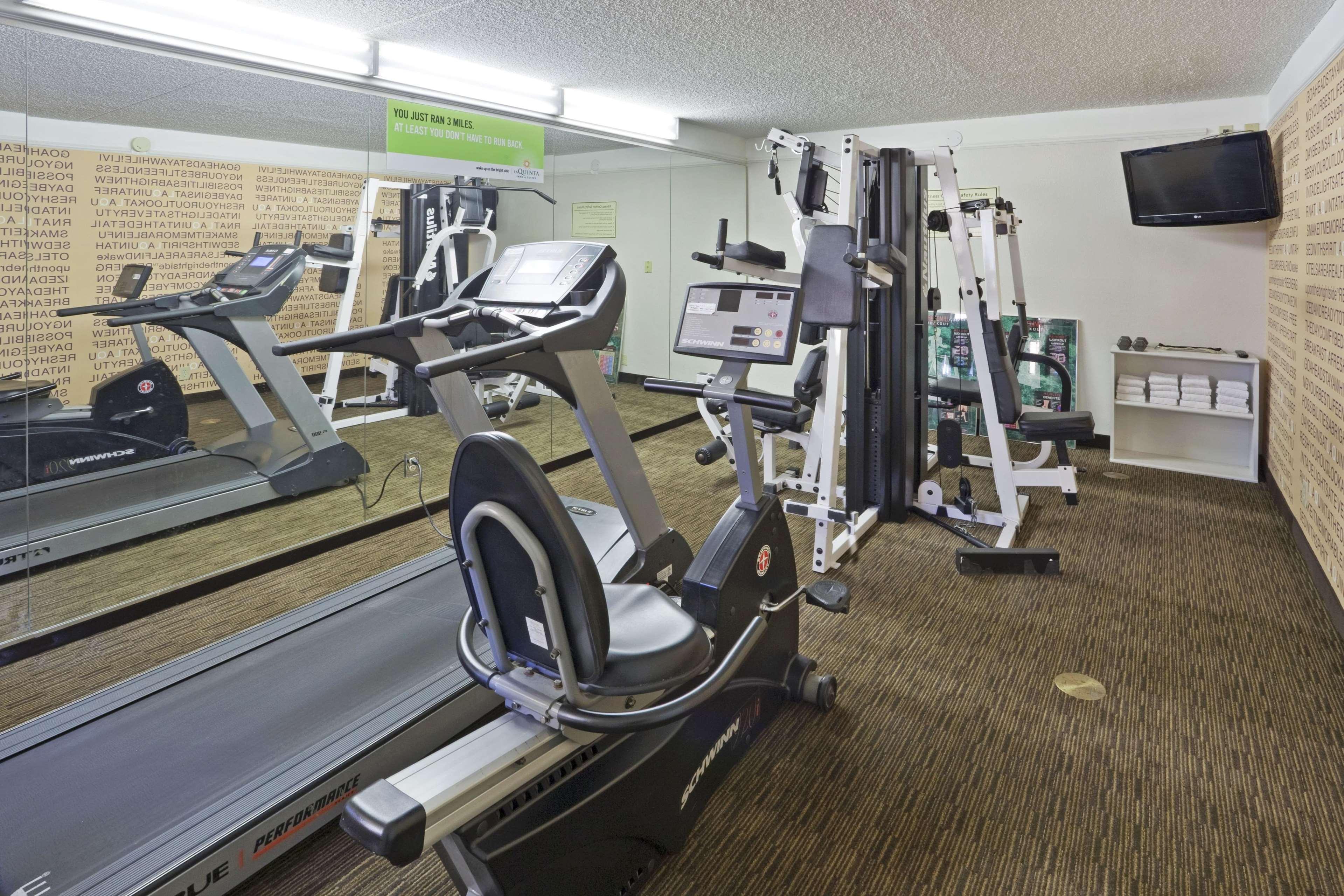 La Quinta Inn By Wyndham Phoenix Sky Harbor Airport Tempe Esterno foto
