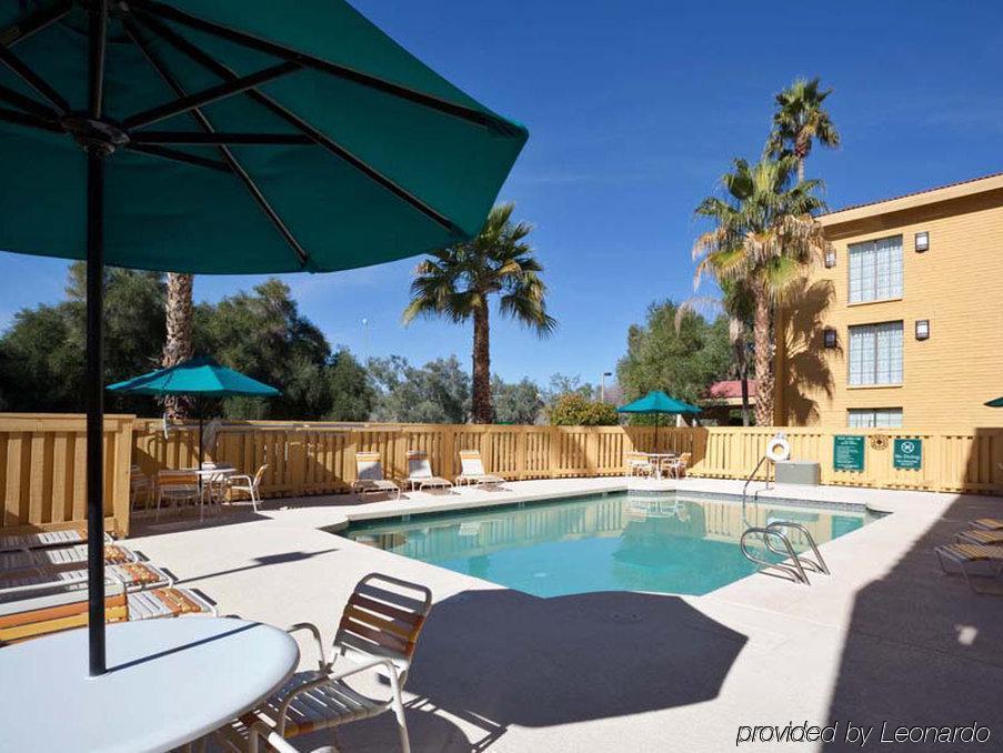 La Quinta Inn By Wyndham Phoenix Sky Harbor Airport Tempe Esterno foto